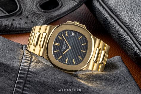 Patek Philippe 'Nautilus' Timepiece Makes .